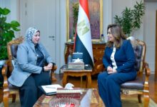 “منال عوض” تبحث مع النائبة “وفاء السرنجاوي” تعزيز التكامل ودعم تطوير الأفرع الإقليمية