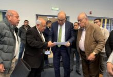 وزير الطيران المدني يراقب حركة التشغيل بمطار القاهرة وسط اضطرابات إقليمية صعبة