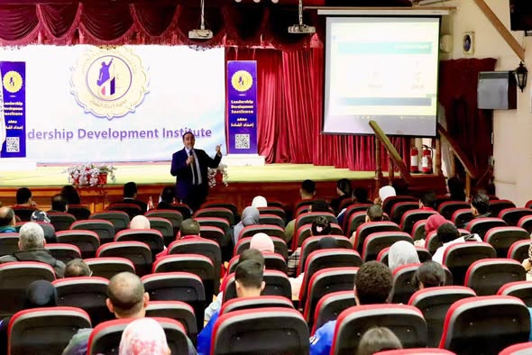 الدكتور عمرو عثمان يشارك في ملتقى “قيم” تعزيز الوقاية من الإدمان بين طلاب الجامعات الدكتور عمرو عثمان يشارك في ملتقى “قيم” تعزيز الوقاية من الإدمان بين طلاب الجامعات