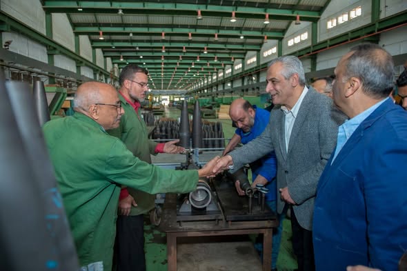 مكافآت مالية.. وزير الإنتاج الحربي يكرم العمال المتميزين ويعيد إحياء الصناعات العسكرية مكافآت مالية.. وزير الإنتاج الحربي يكرم العمال المتميزين ويعيد إحياء الصناعات العسكرية