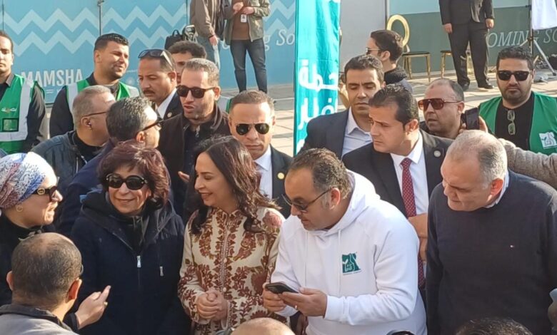 بالصور.. ممشى أهل مصر يستضيف إفطاراً جماعياً لمئات الأسر بحضور وزيرة التضامن