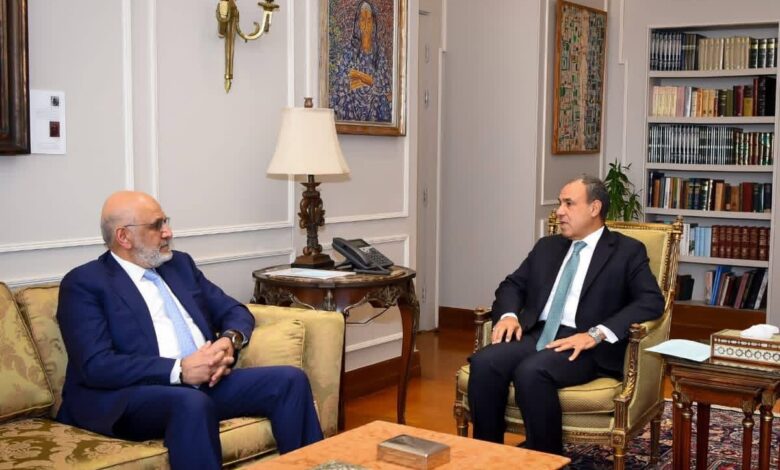 وزير الخارجية يستقبل المدير التنفيذي لمجموعة الدول العربية في البنك الدولي