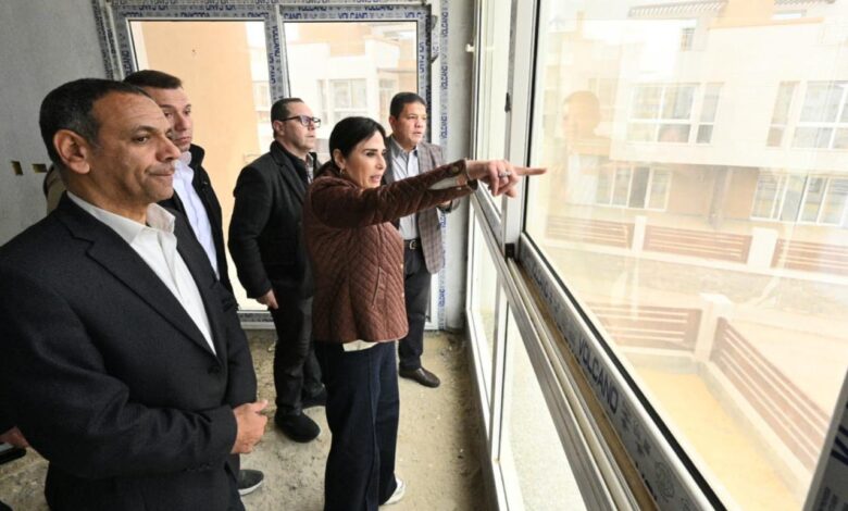 وزيرة الإسكان تشدد على التواجد الميداني ووضع جداول زمنية لإنهاء أعمال التطوير في مارينا وزيرة الإسكان تشدد على التواجد الميداني ووضع جداول زمنية لإنهاء أعمال التطوير في مارينا